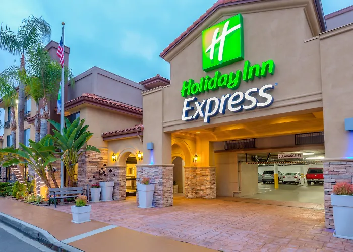 Holiday Inn Express San Diego - Sea World Area